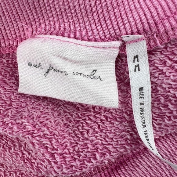 out from under Pink V-Neck Relaxed Sleeve Cropped Sweatshirt Size Medium Women’s - Picture 2 of 5